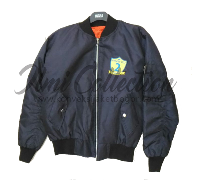 Jaket Bomber (Puma Mayer)